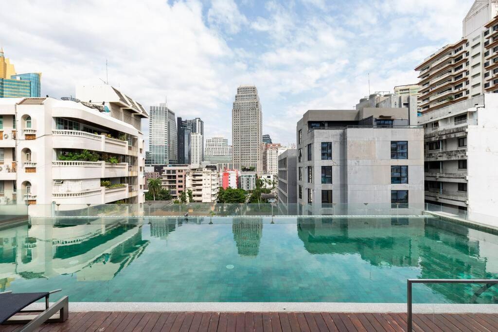 Stylish 1 Bedroom, Nice Pool,Bts Asok, Sukhumvit بانكوك المظهر الخارجي الصورة